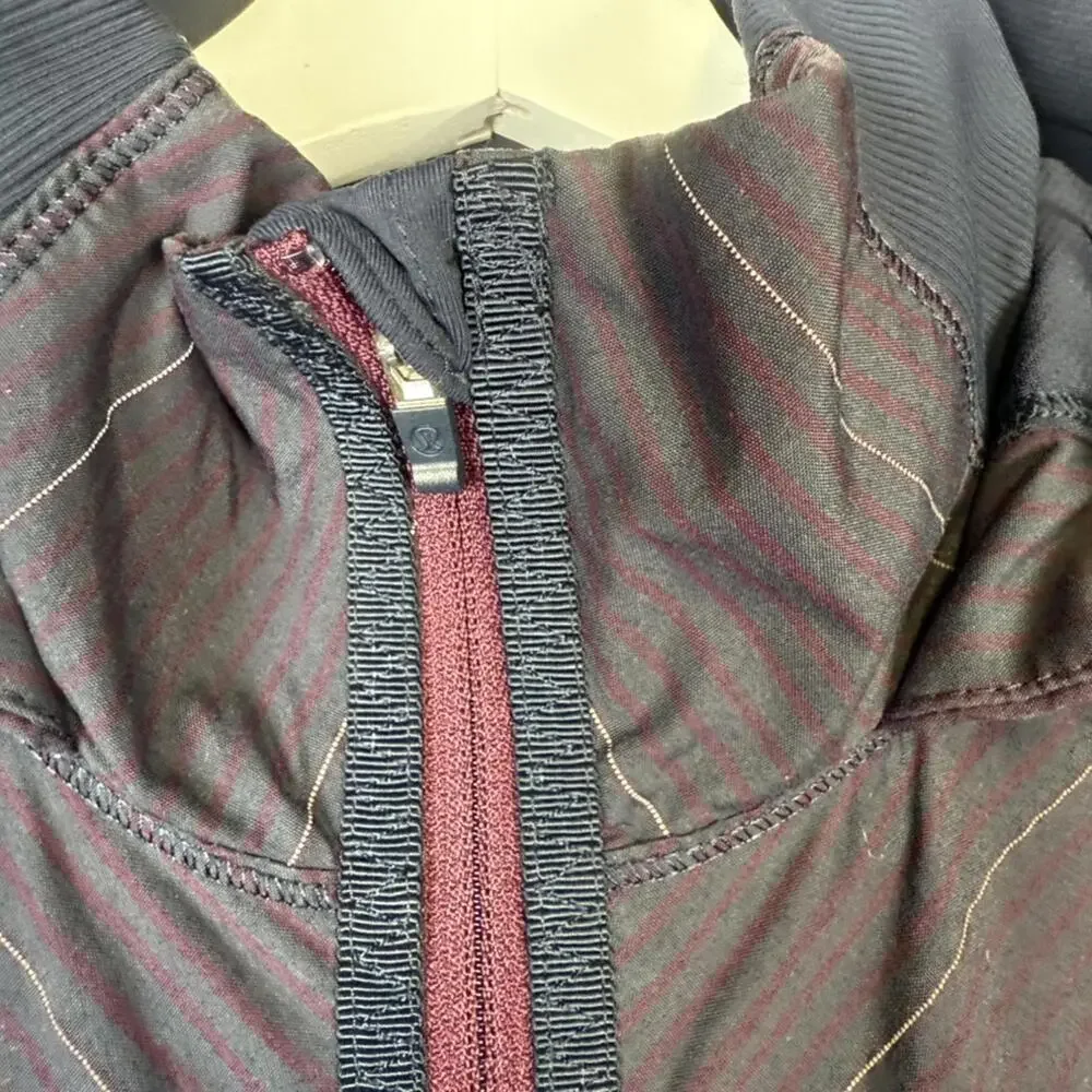 Lululemon Women's Small plum Full Zip Track Windbreaker Jacket Athleisure